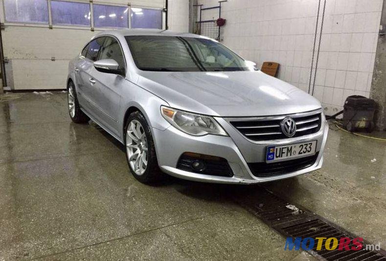 2010' Volkswagen Passat CC photo #2