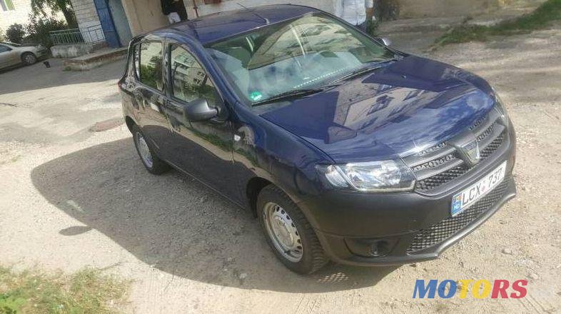2013' Dacia Sandero photo #1