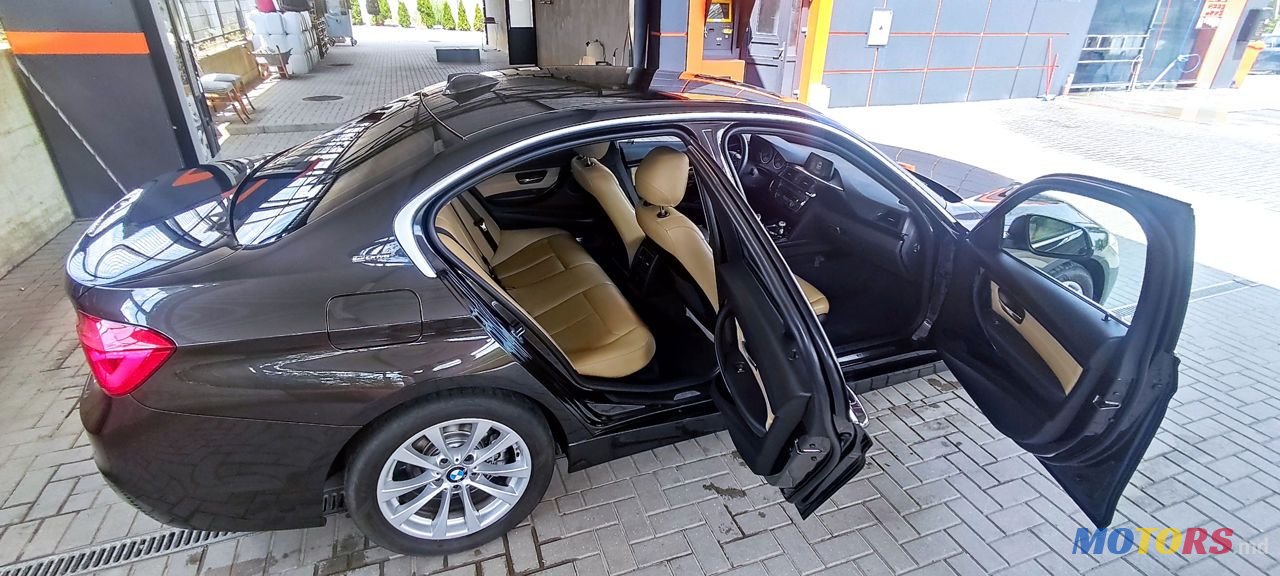 2016' BMW 3 Series photo #4