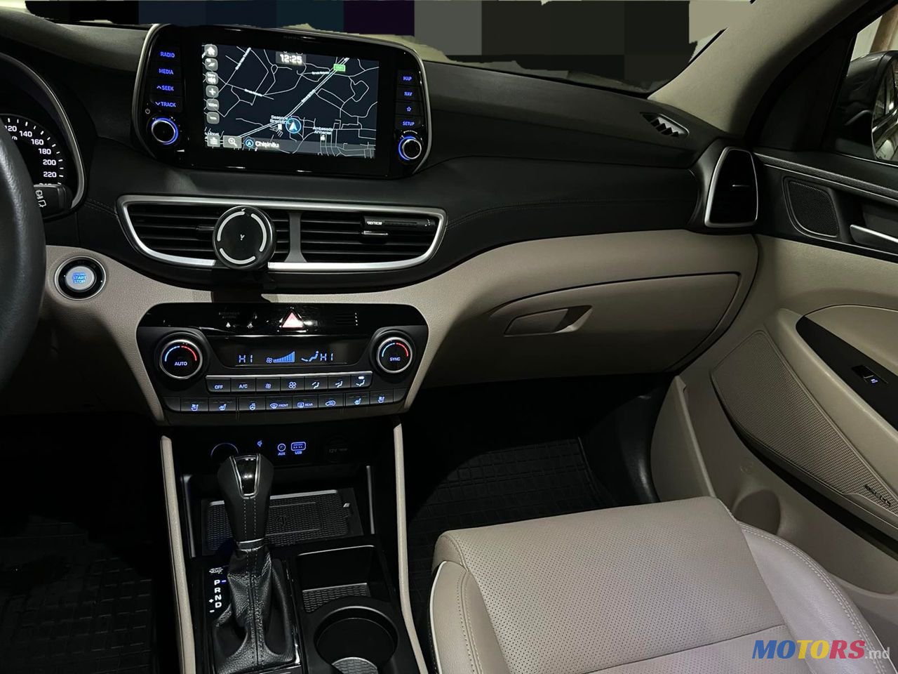 2020' Hyundai Tucson photo #6