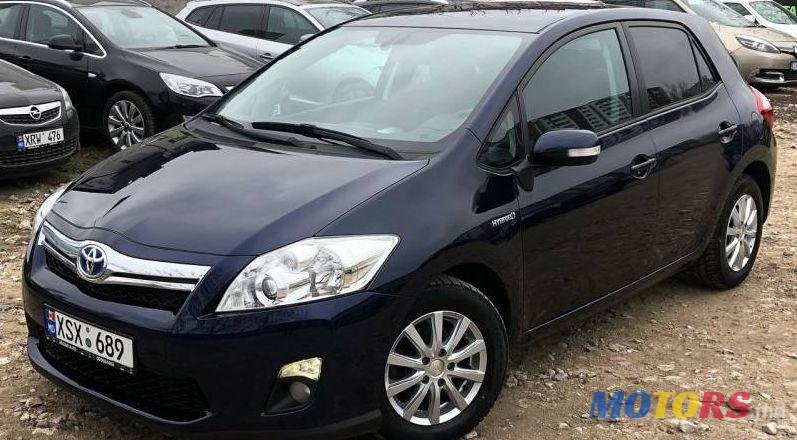 2012' Toyota Auris photo #1