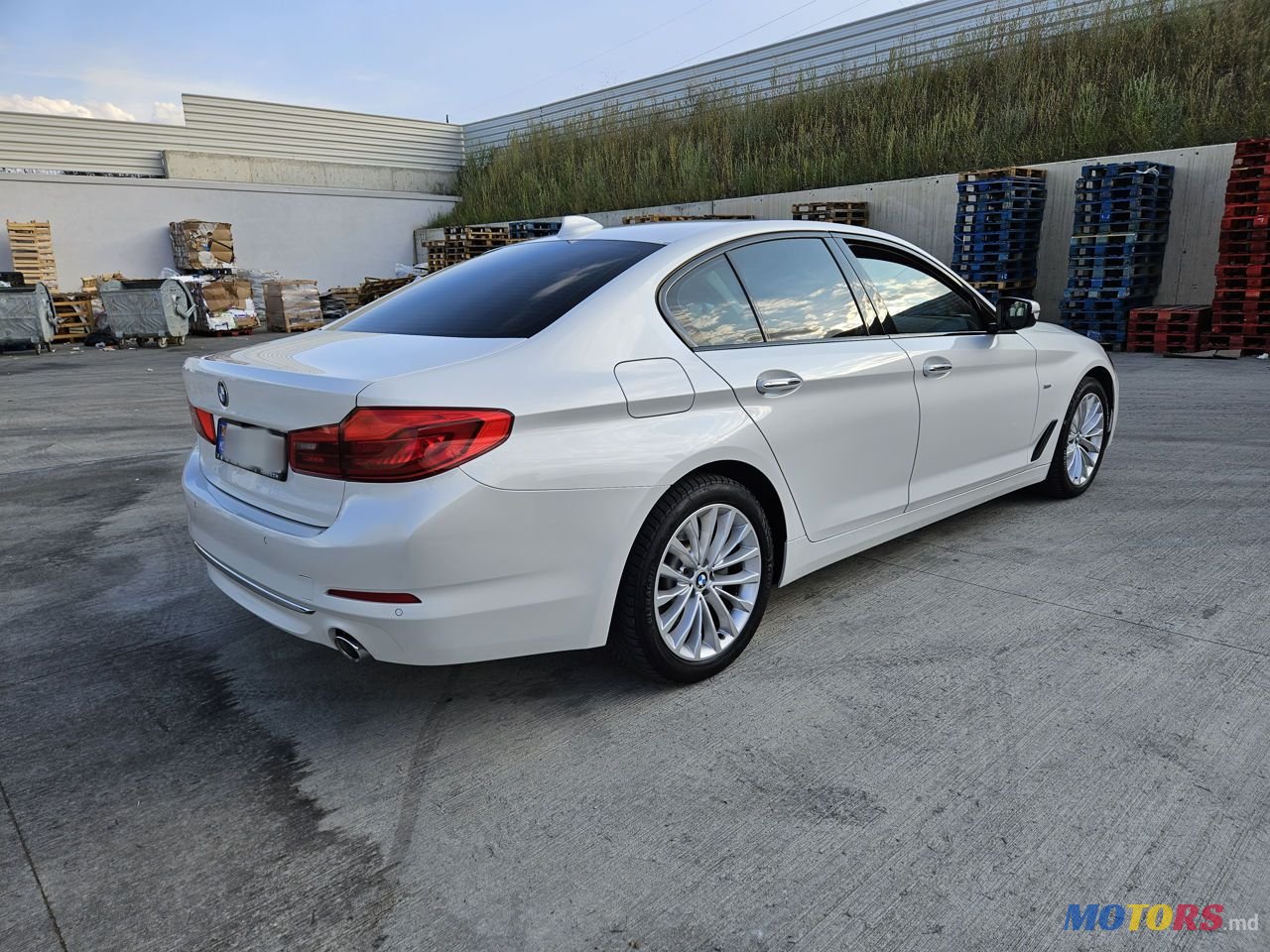 2018' BMW 5 Series photo #4