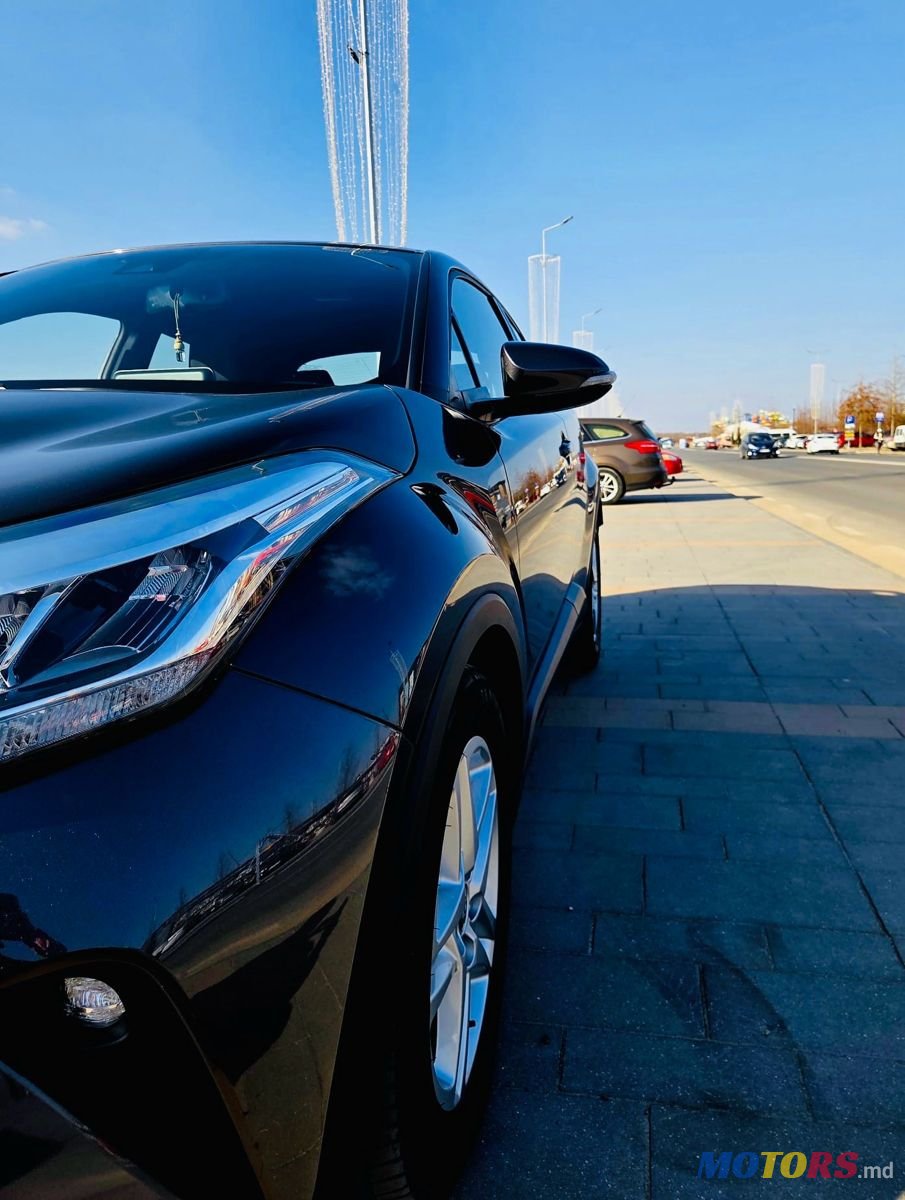 2023' Toyota C-HR photo #4