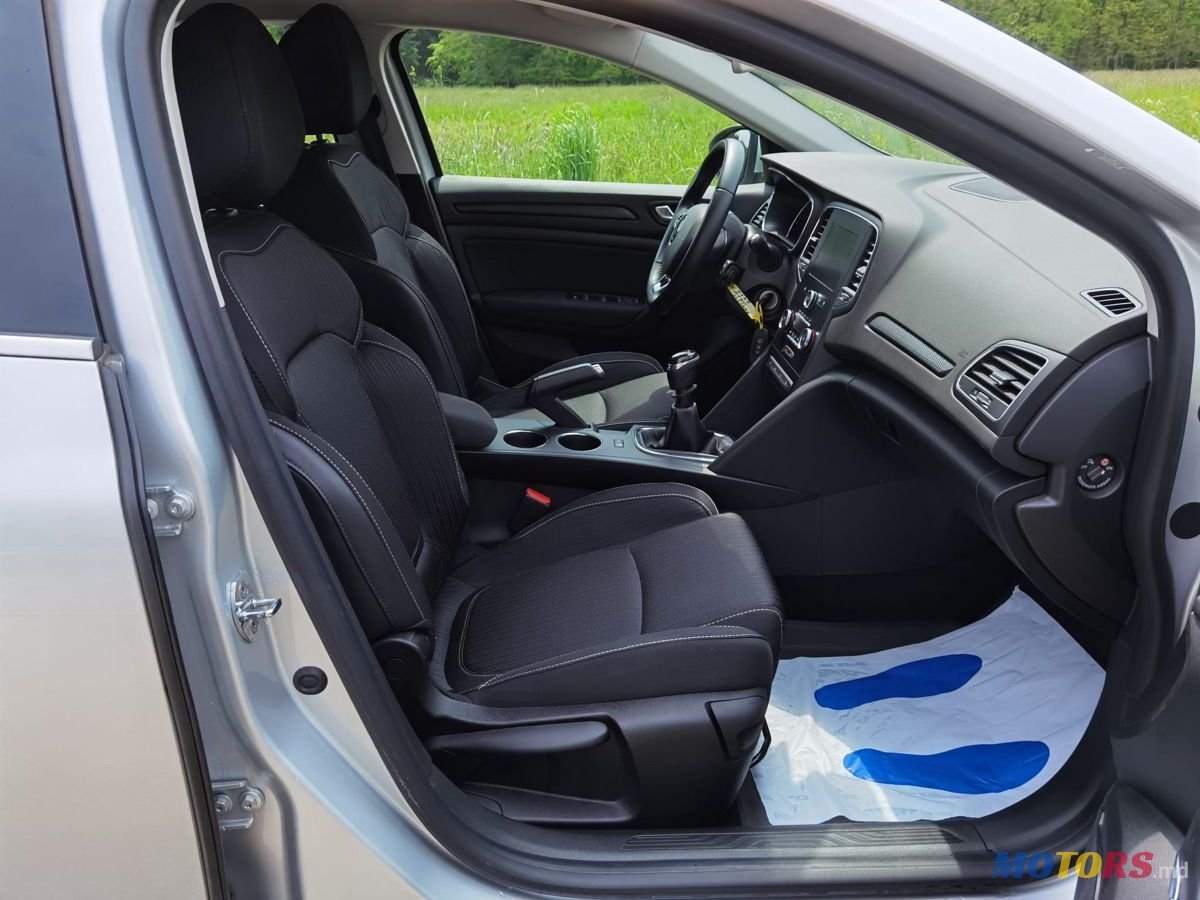 2019' Renault Megane photo #3