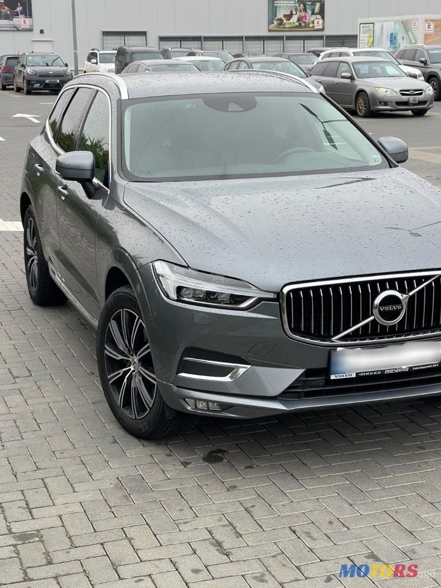 2020' Volvo XC60 photo #1