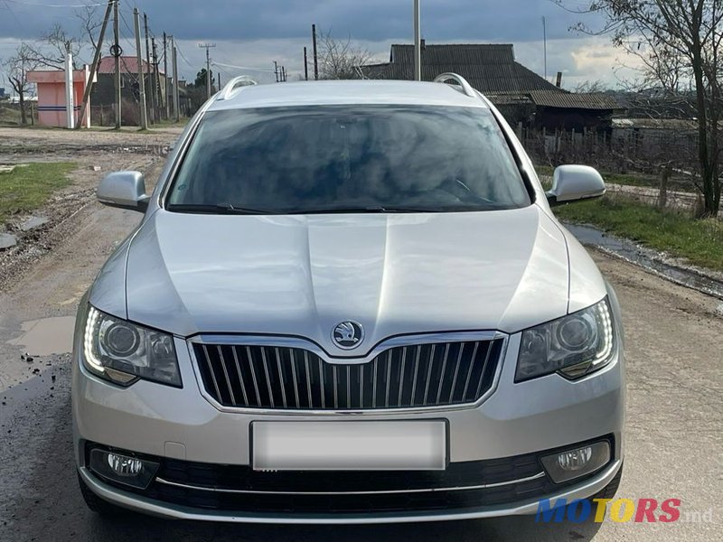 2013' Skoda Superb photo #1