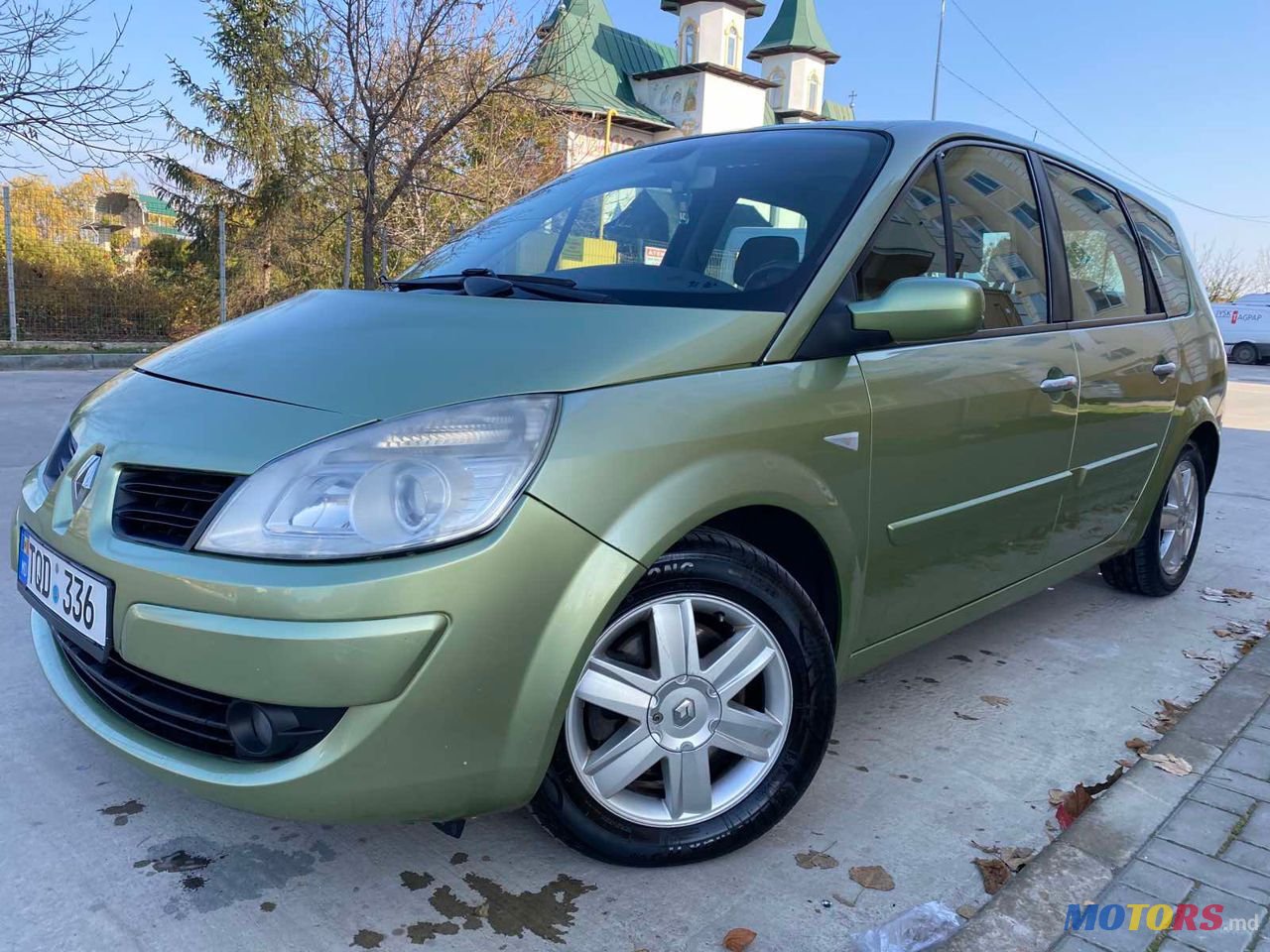 2007' Renault Grand Scenic photo #2