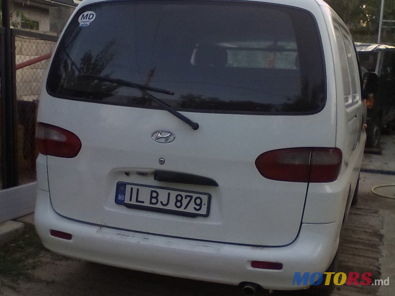 2000' Hyundai photo #2