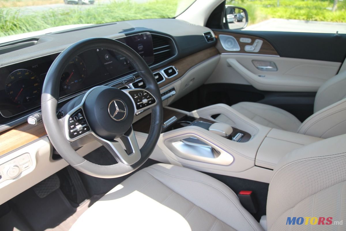 2019' Mercedes-Benz Gls-Class photo #5
