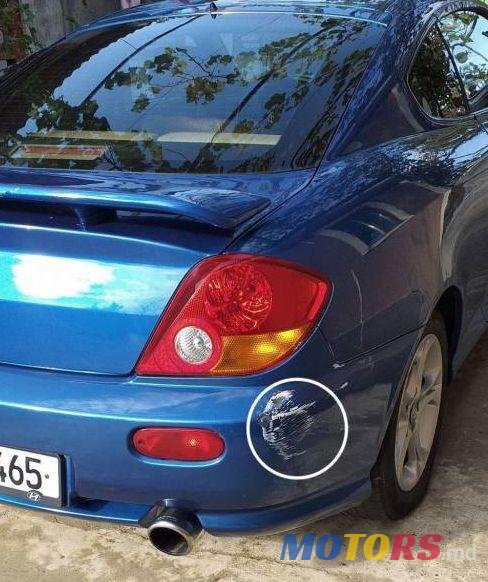 2004' Hyundai Coupe photo #2