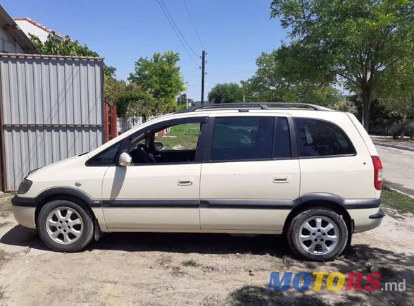 2004' Opel Zafira photo #4