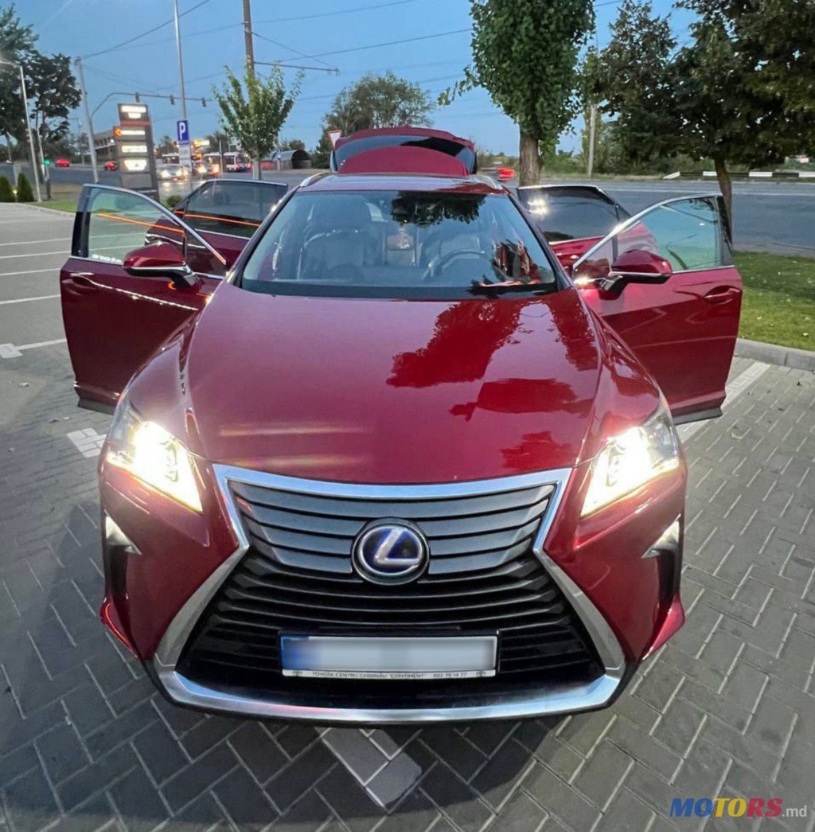 2016' Lexus Rx Series photo #1