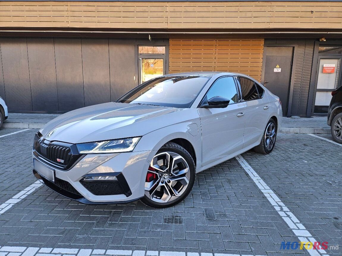 2020' Skoda Octavia Rs photo #4
