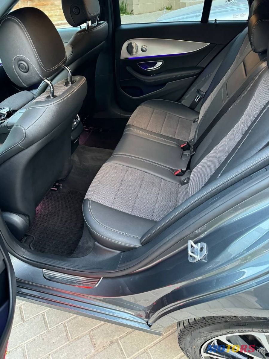 2019' Mercedes-Benz E-Class photo #5