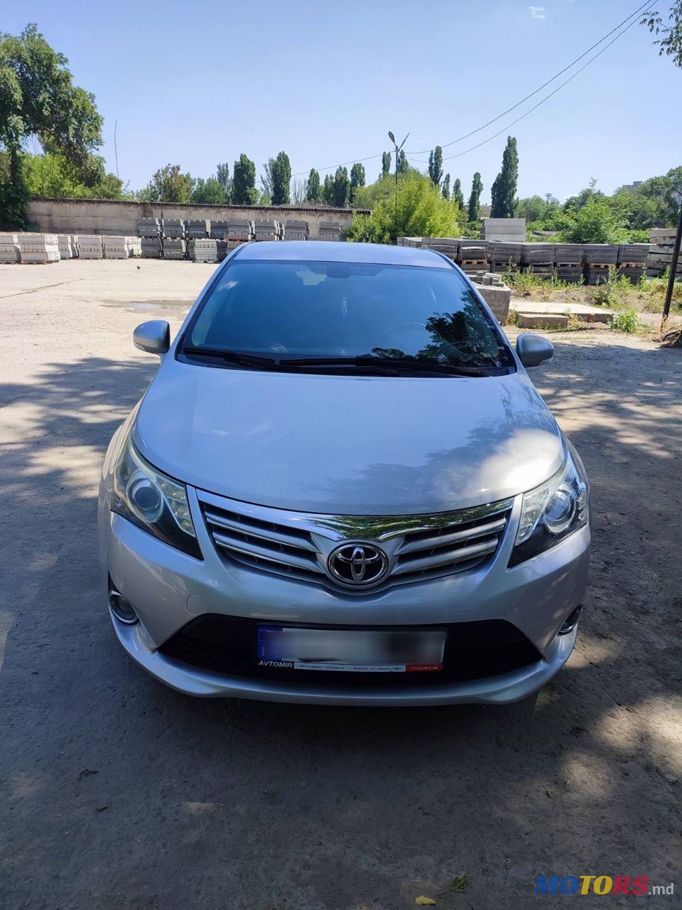 2012' Toyota Avensis photo #2