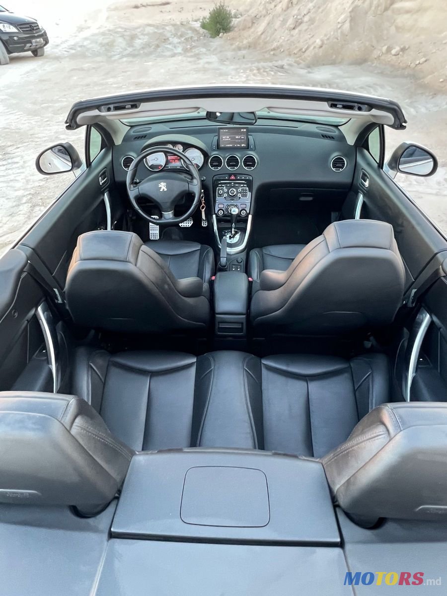 2011' Peugeot 308 photo #5