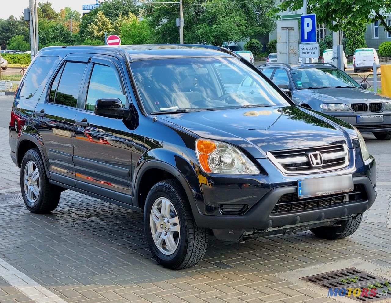 2002' Honda CR-V photo #1