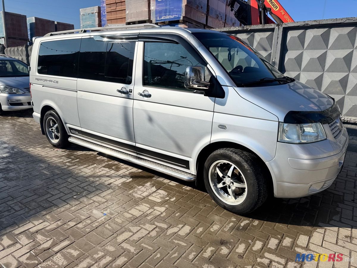 2007' Volkswagen Transporter photo #3