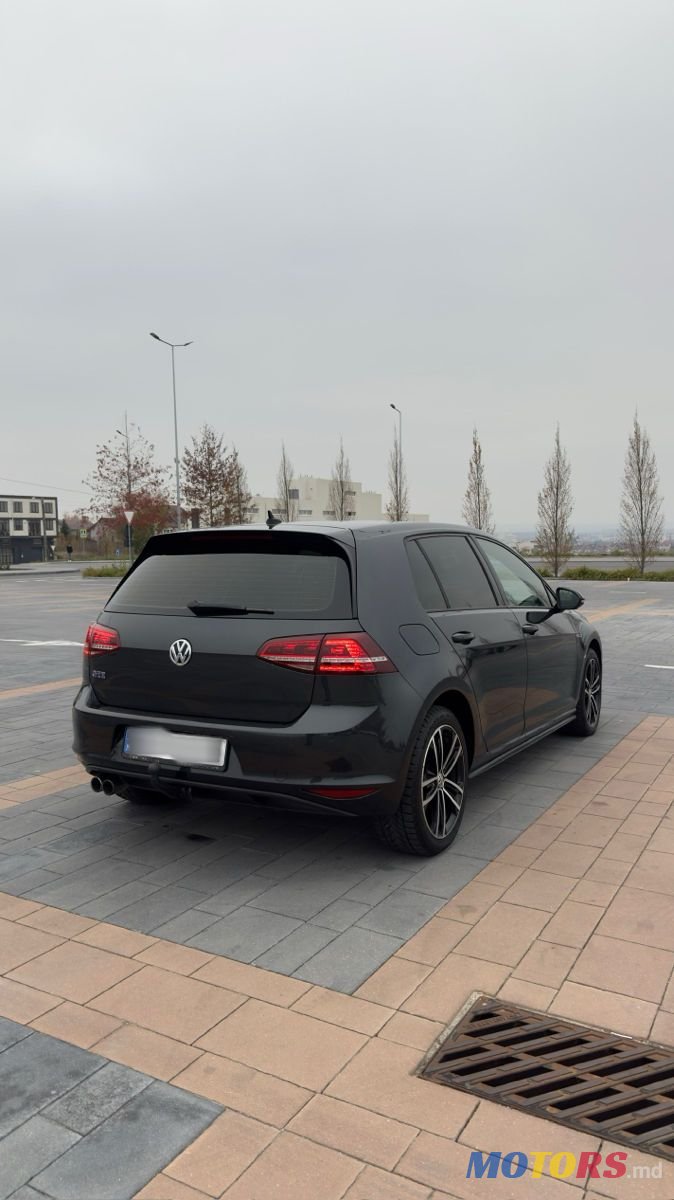 2015' Volkswagen Golf photo #4