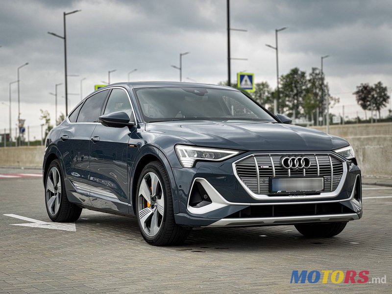 2020' Audi e-tron Sportback photo #3