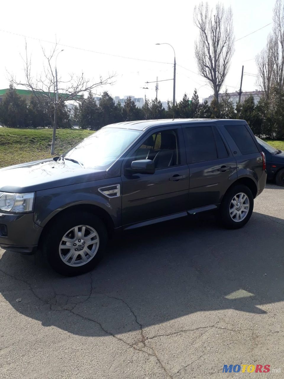 2011' Land Rover Freelander photo #1