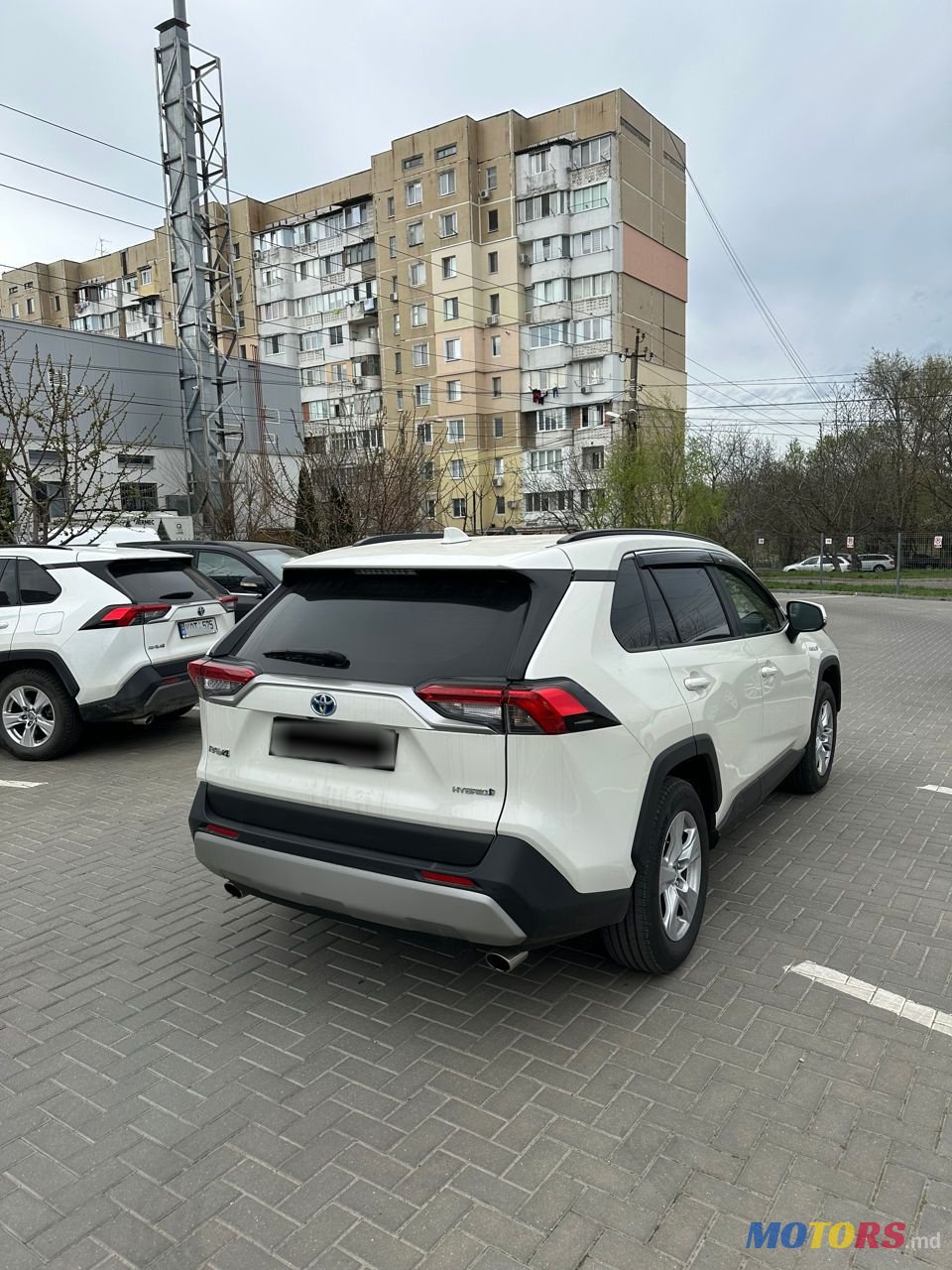 2020' Toyota RAV4 photo #2