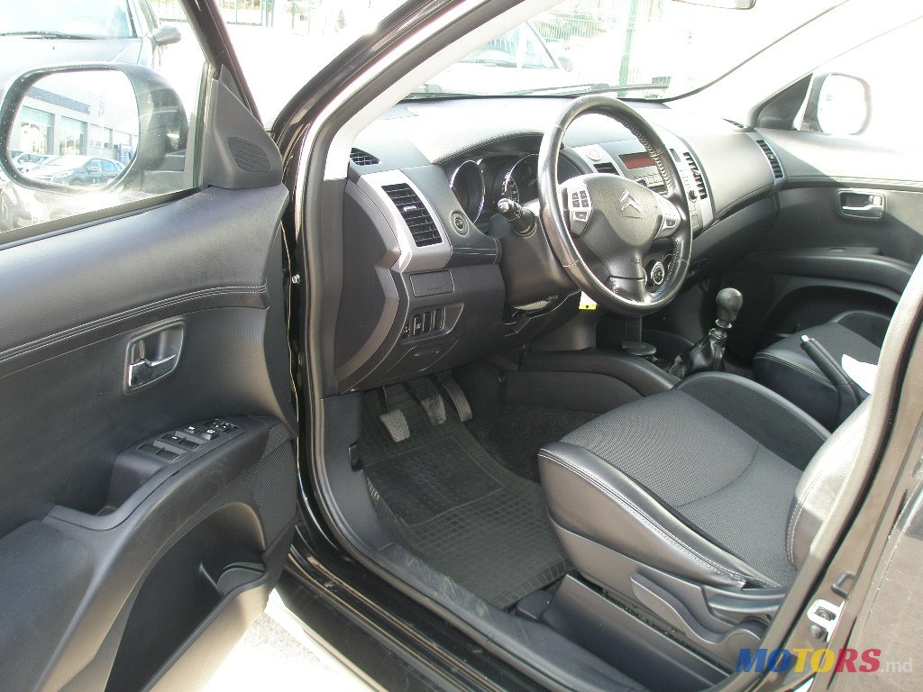 2010' Citroen C-Crosser 2.2 HDi FAP Tendance 4X4 photo #4