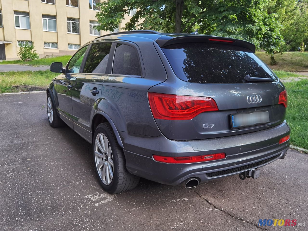 2013' Audi Q7 photo #5