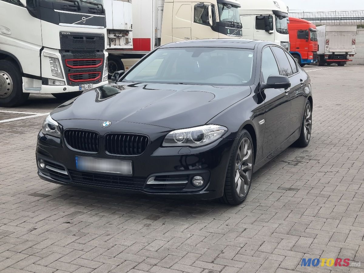 2015' BMW 5 Series photo #3