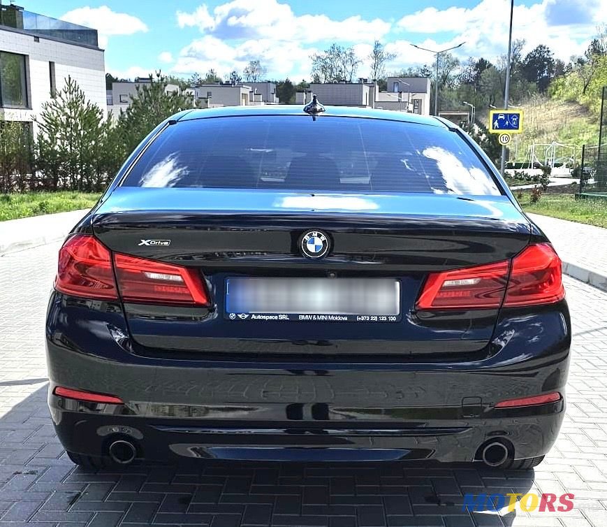 2018' BMW 5 Series photo #4