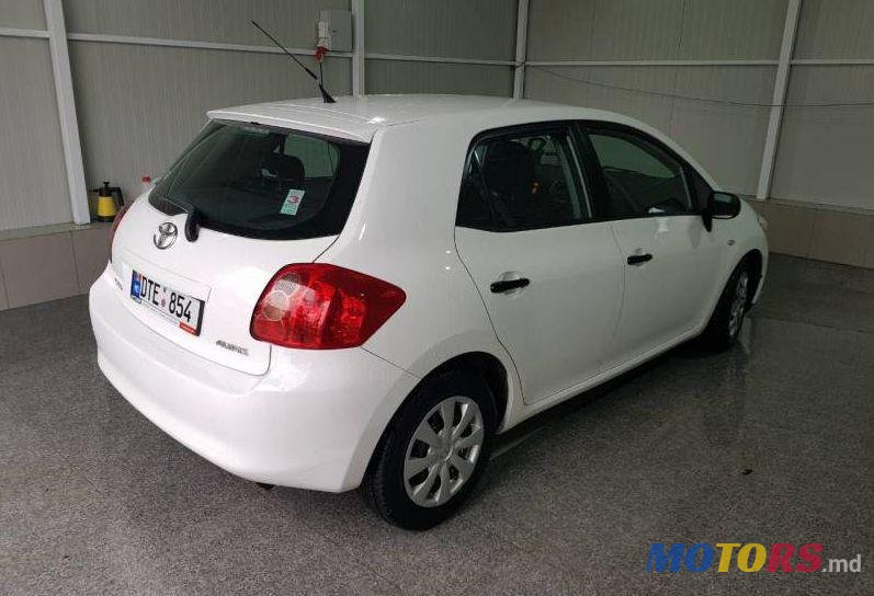 2009' Toyota Auris photo #1