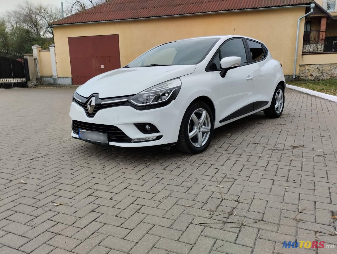 2016' Renault Clio photo #1