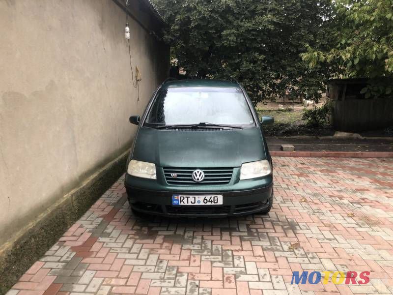 2001' Volkswagen Sharan photo #1