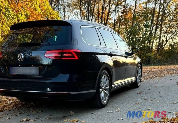 2019' Volkswagen Passat photo #4