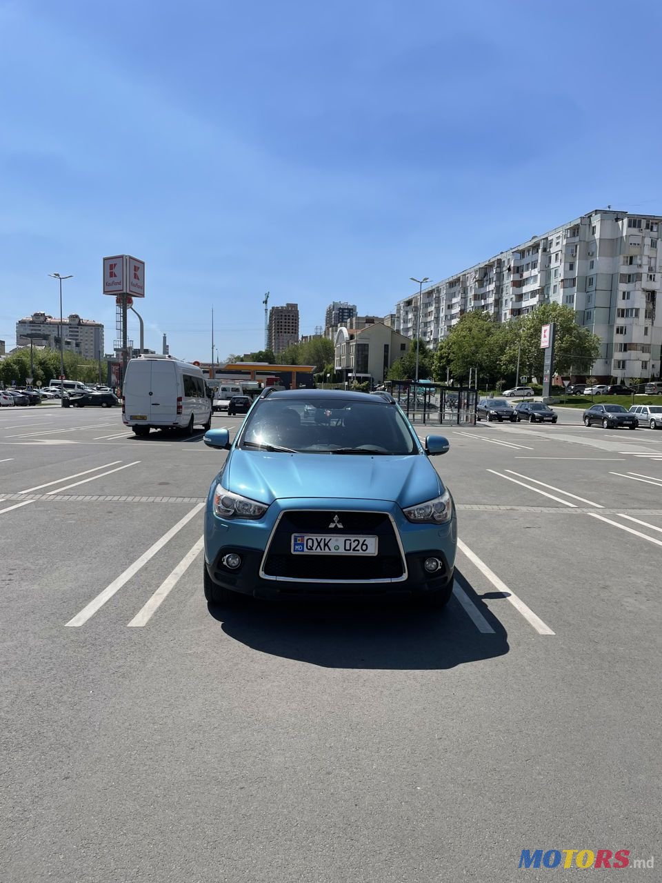 2011' Mitsubishi ASX photo #3