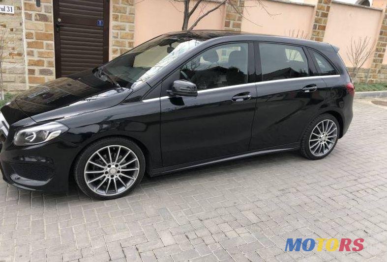 2015' Mercedes-Benz B photo #1