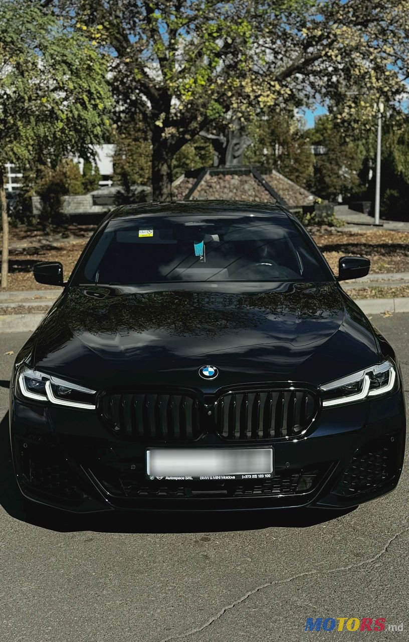 2020' BMW 5 Series photo #1