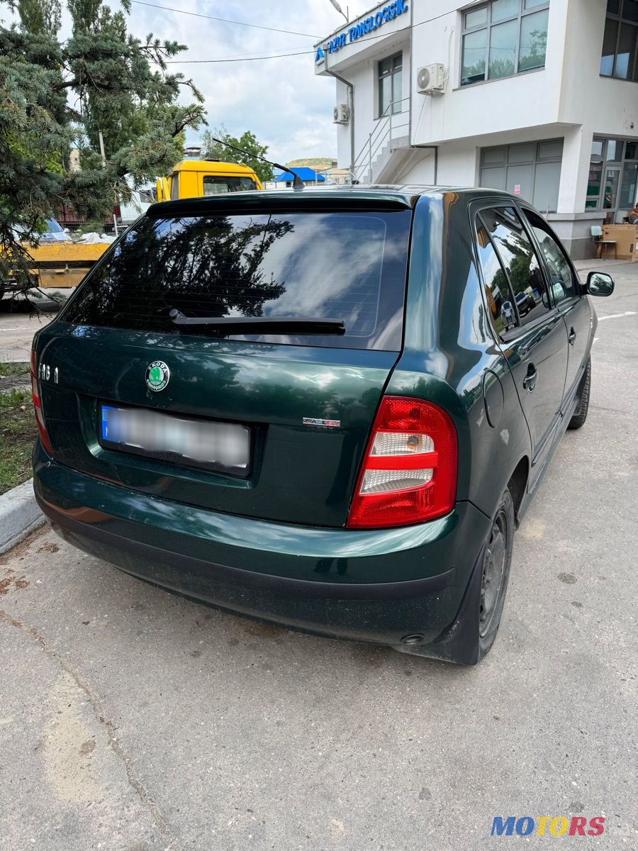 2001' Skoda Fabia photo #3