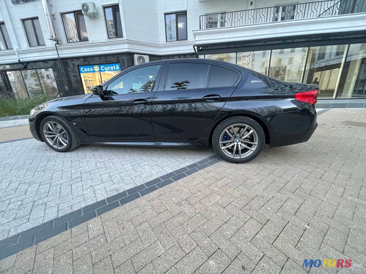 2019' BMW 5 Series photo #4