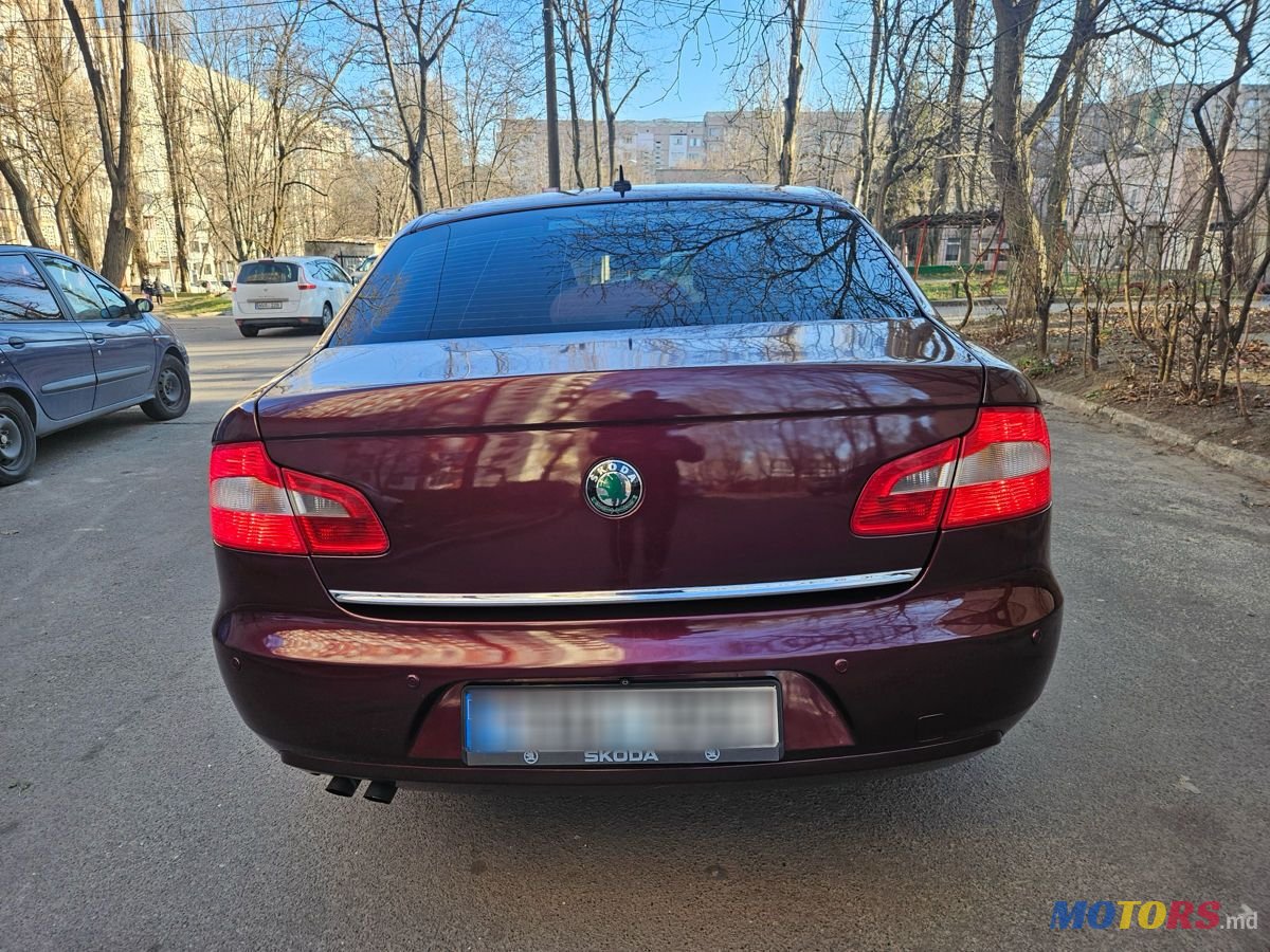 2010' Skoda Superb photo #6