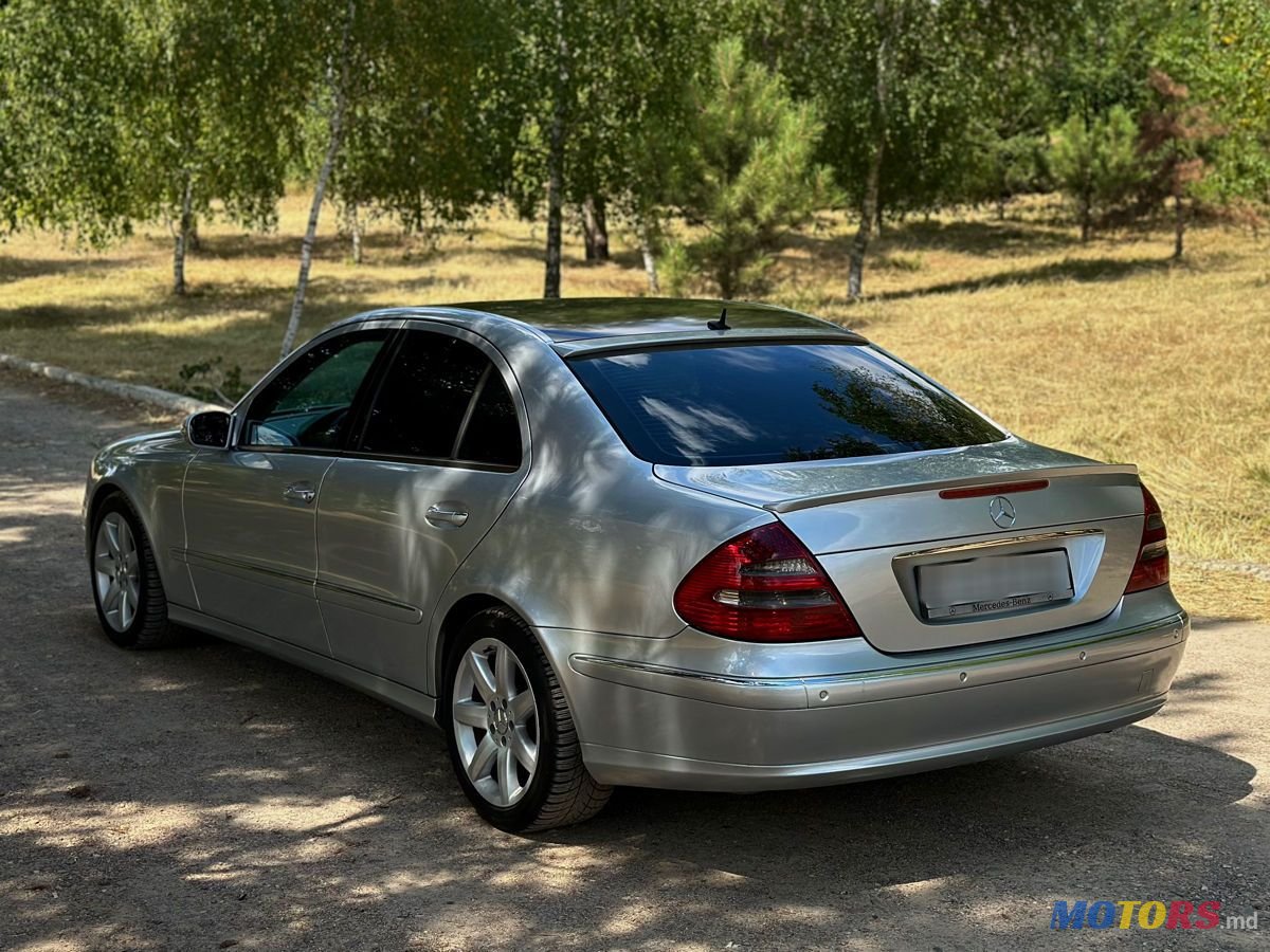 2005' Mercedes-Benz E-Class photo #5
