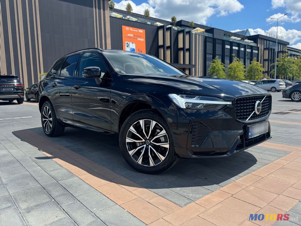 2022' Volvo XC60 photo #1