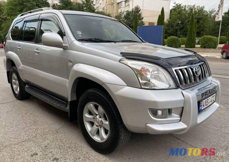 2006' Toyota Land Cruiser photo #1