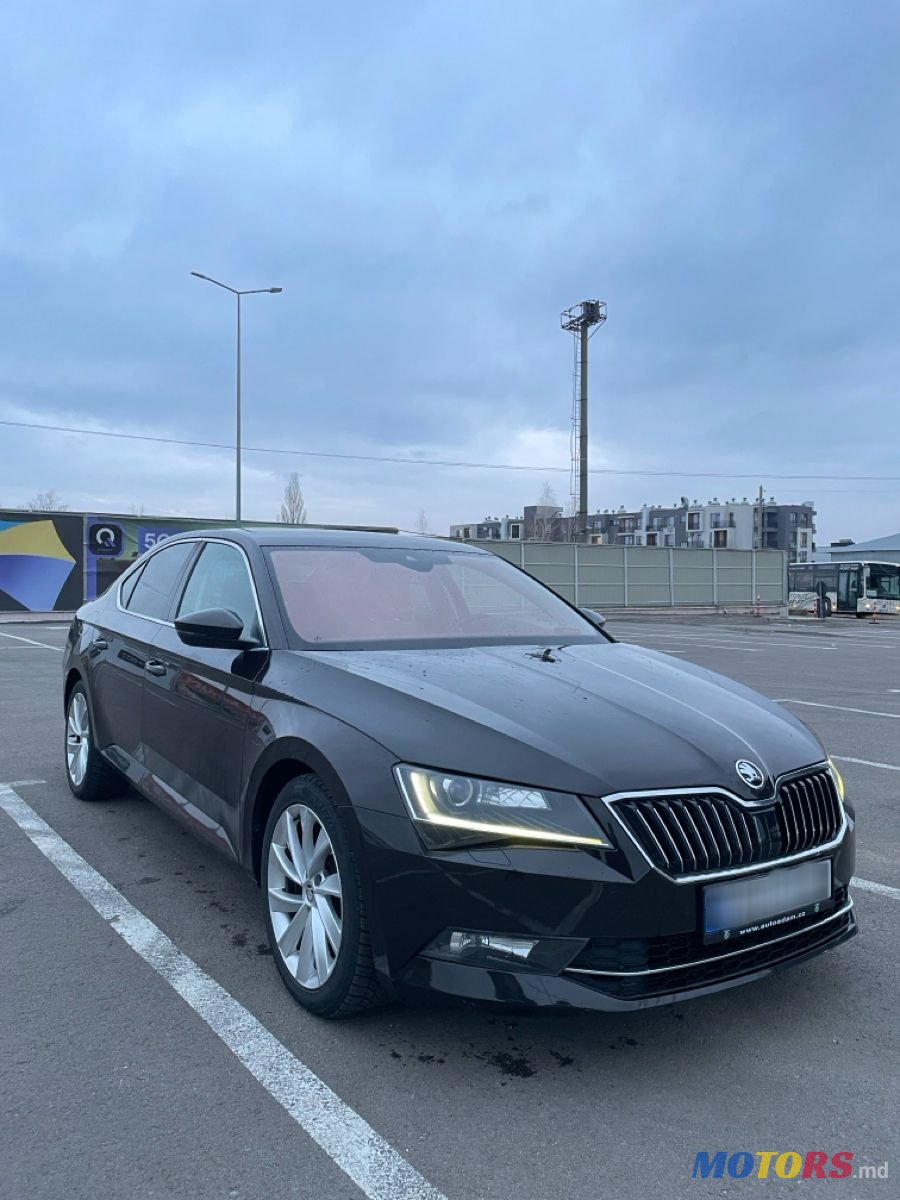2016' Skoda Superb photo #2