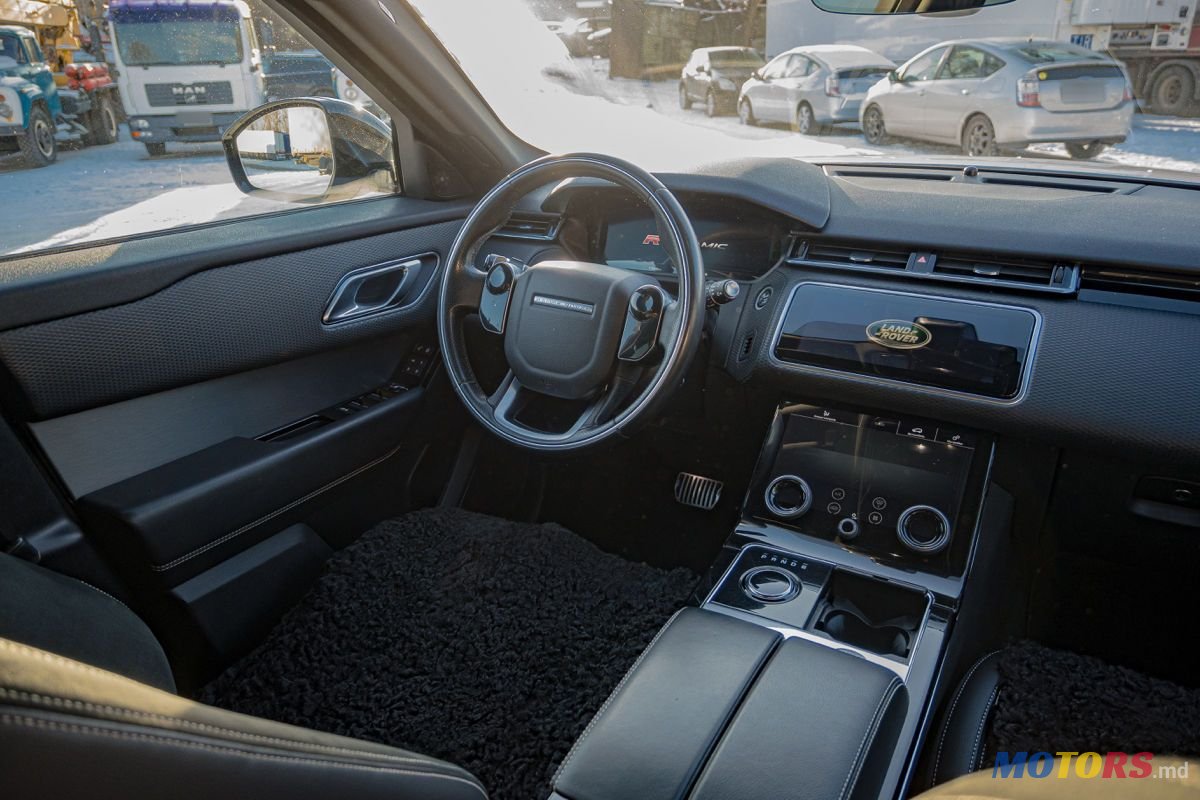 2019' Land Rover Range Rover Velar photo #5