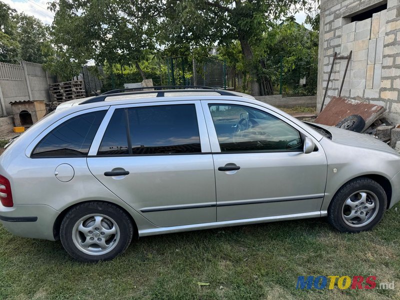 2003' Skoda Fabia photo #2