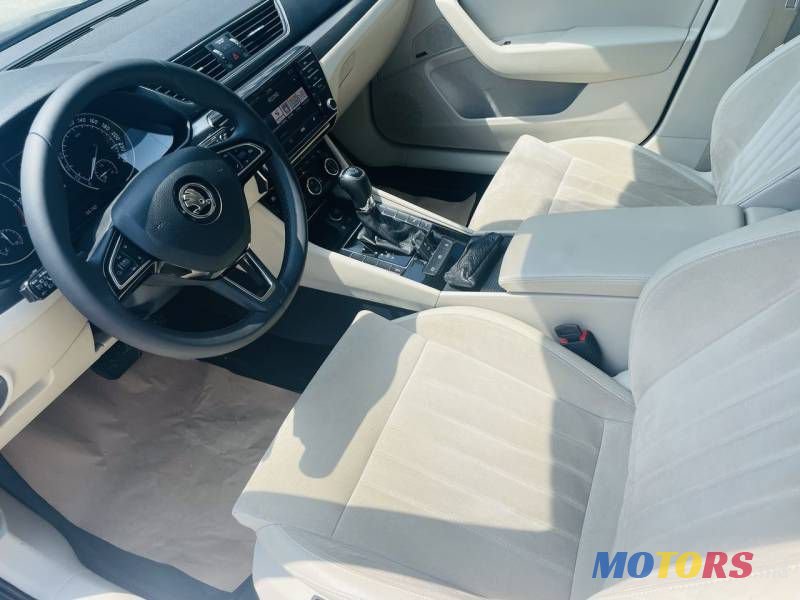 2017' Skoda Superb photo #6