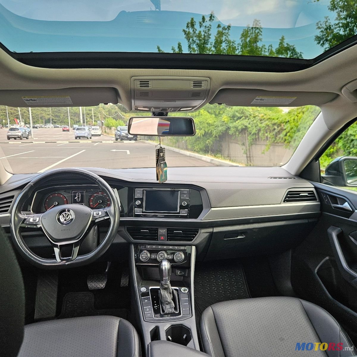 2019' Volkswagen Jetta photo #4