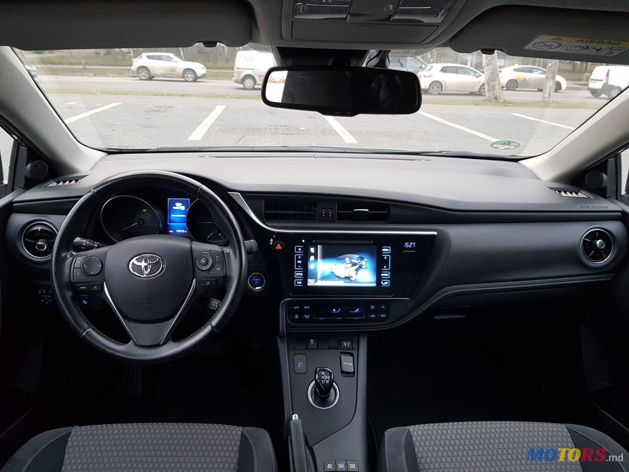 2017' Toyota Auris photo #6