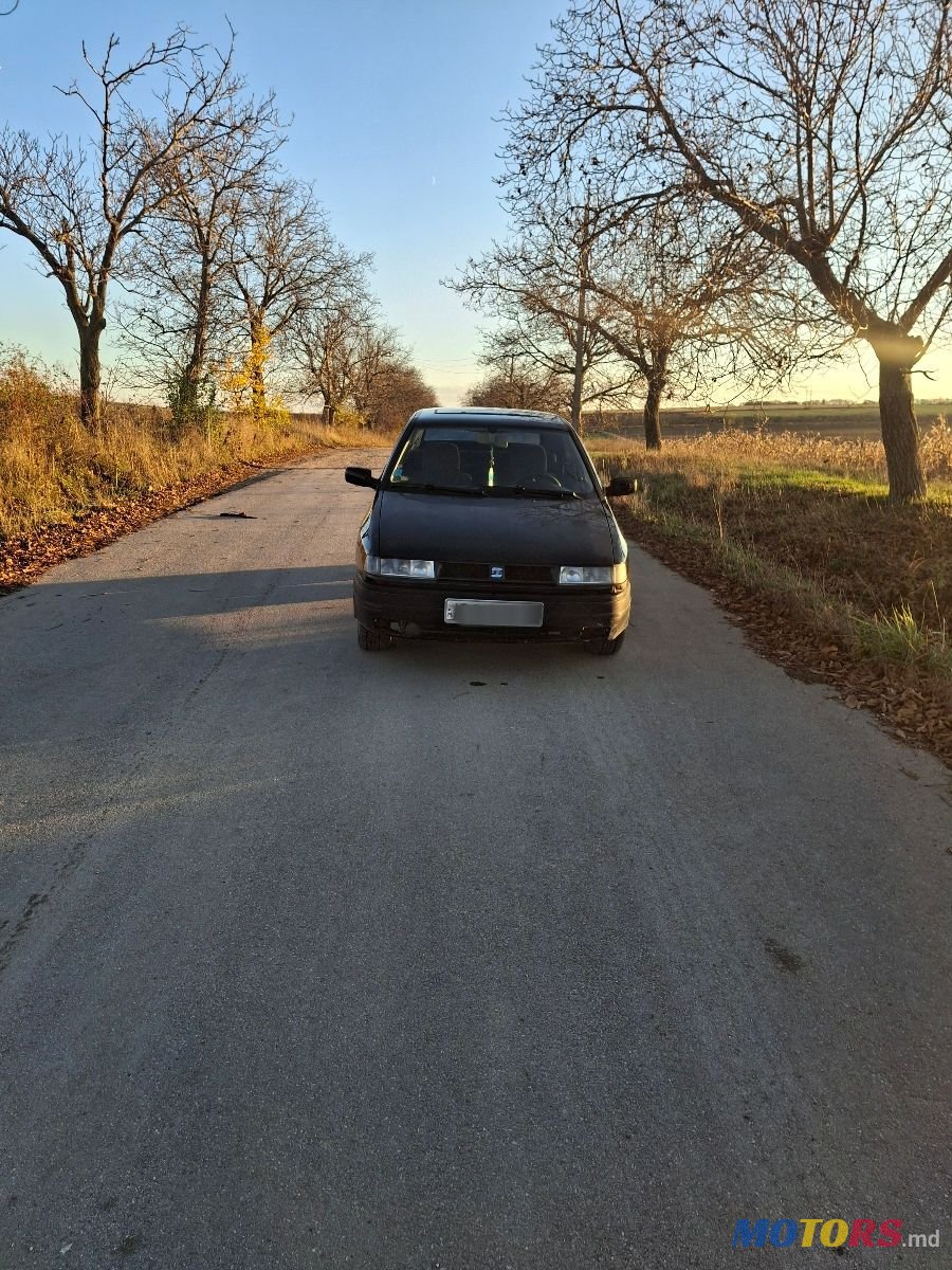 1994' SEAT Toledo photo #2